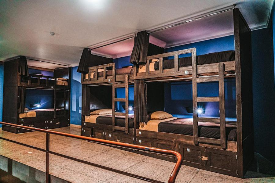Wild Rover Hostal